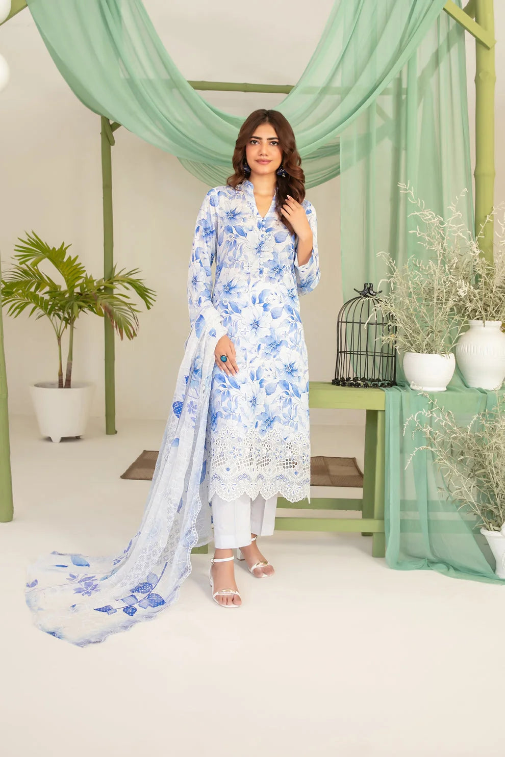 03-Piece Printed Lawn Suit With Chiffon Dupatta | Ready To Wear