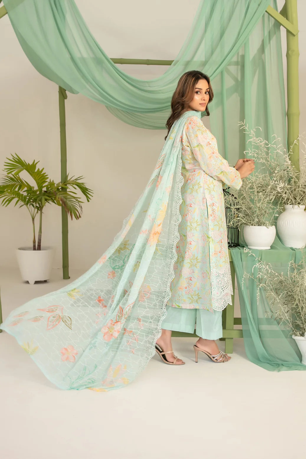 03-Piece Printed Lawn Suit With Chiffon Dupatta | Ready To Wear