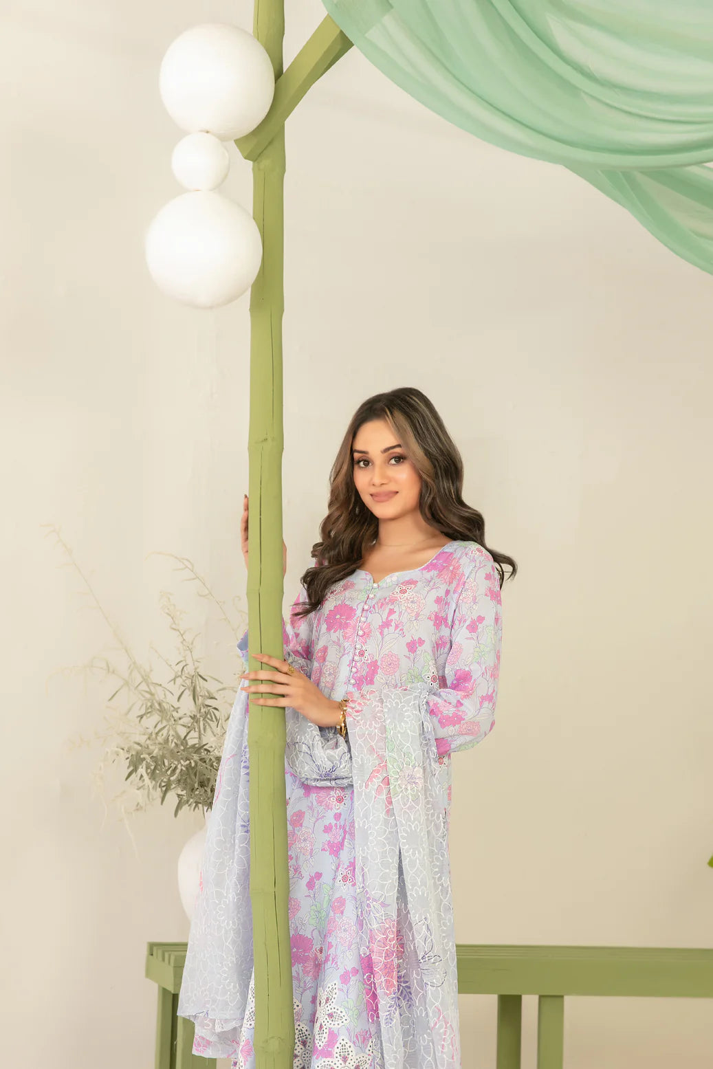 03-Piece Printed Lawn Suit With Chiffon Dupatta | Ready To Wear