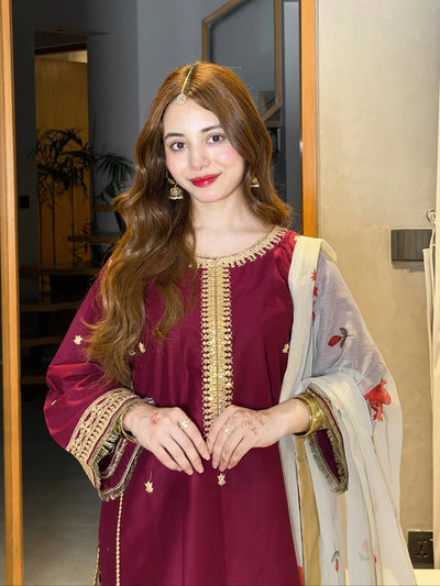 03-Piece Silk Suit With Printed Dupatta & Trouser | Ready To Weae